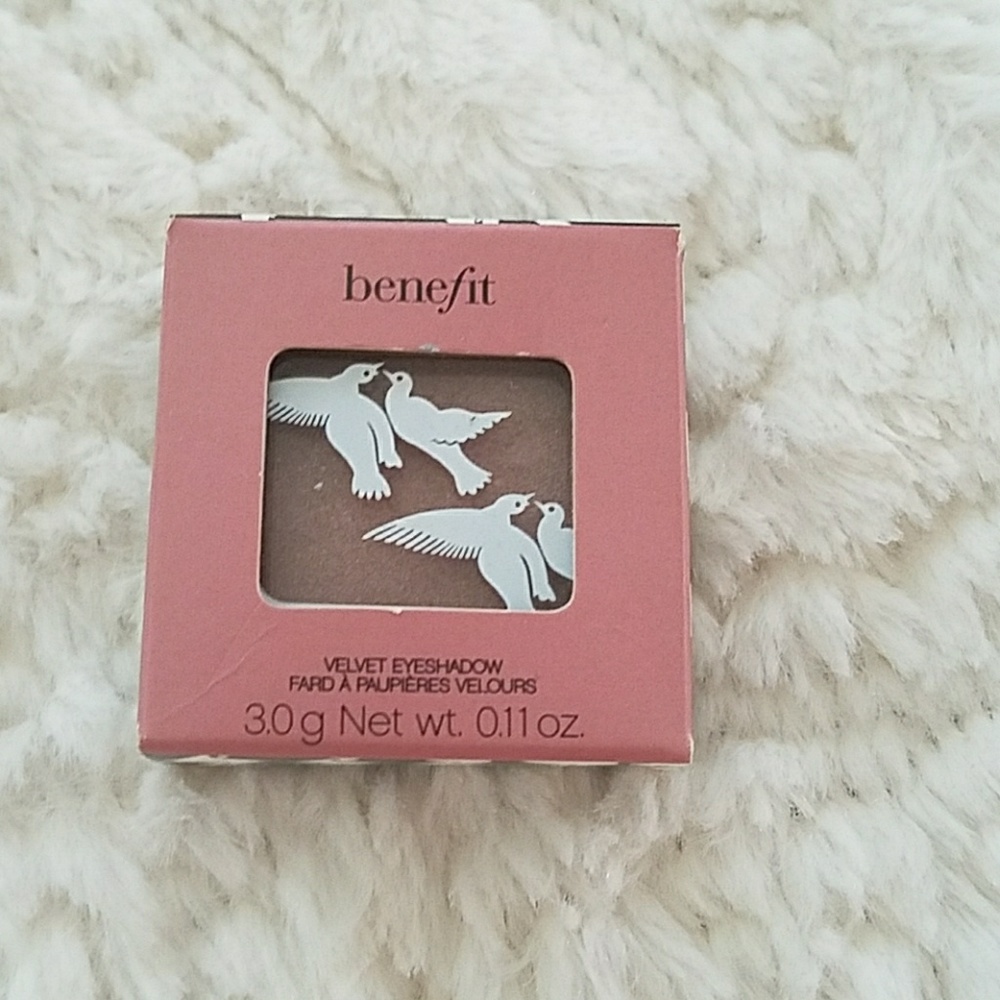 Benefit eyeshadow